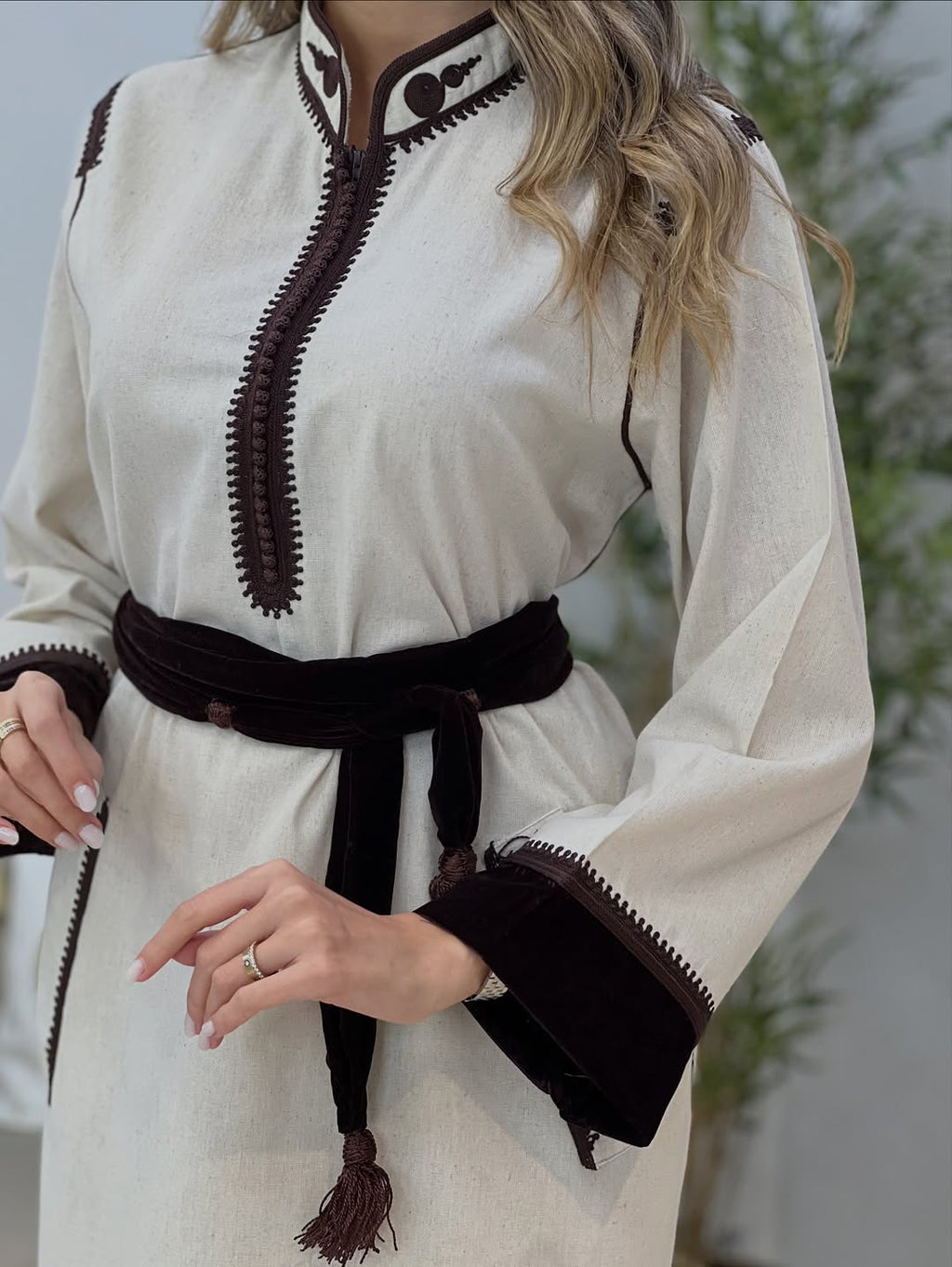 ✨ Elegant Linen Kaftan – Timelessness & Refinement