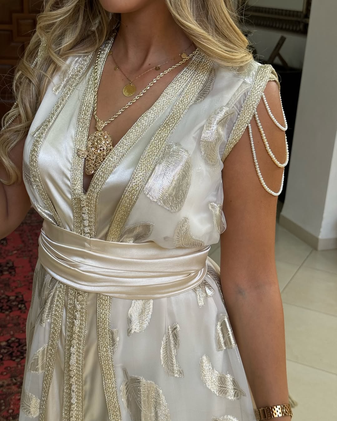 🌟 Luxury Gold Kaftan – Oriental Elegance