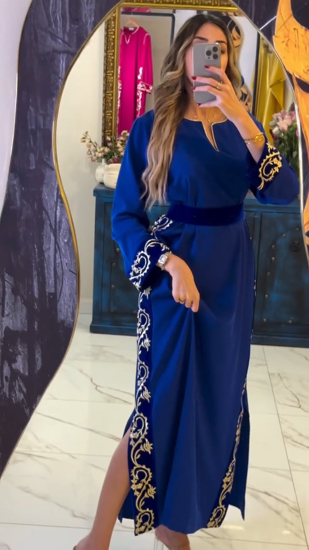 👑 Royal Blue Caftan – Royal Elegance & Timeless Charm 👑