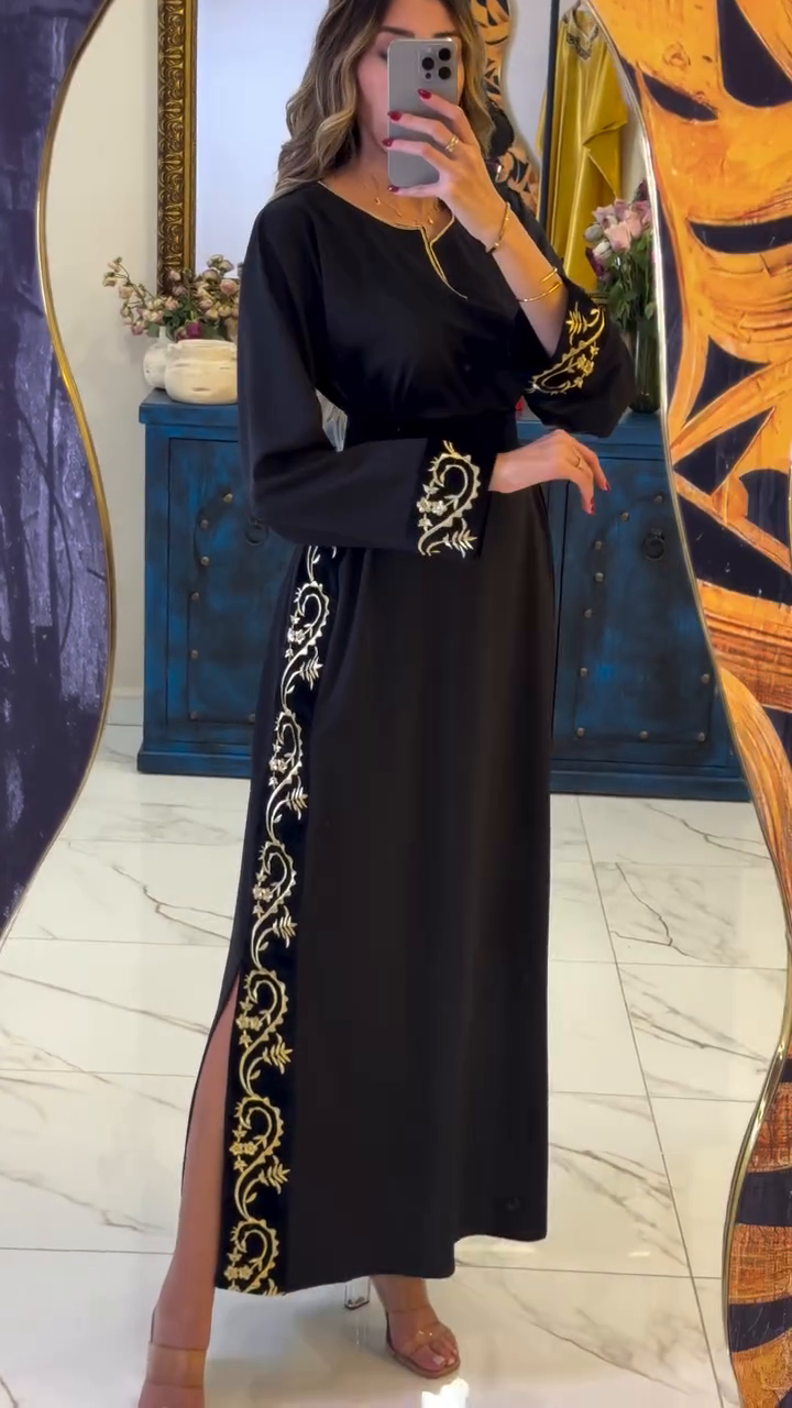 🌹 Black Kaftan Timeless Elegance – Refinement & Modernity 🌹