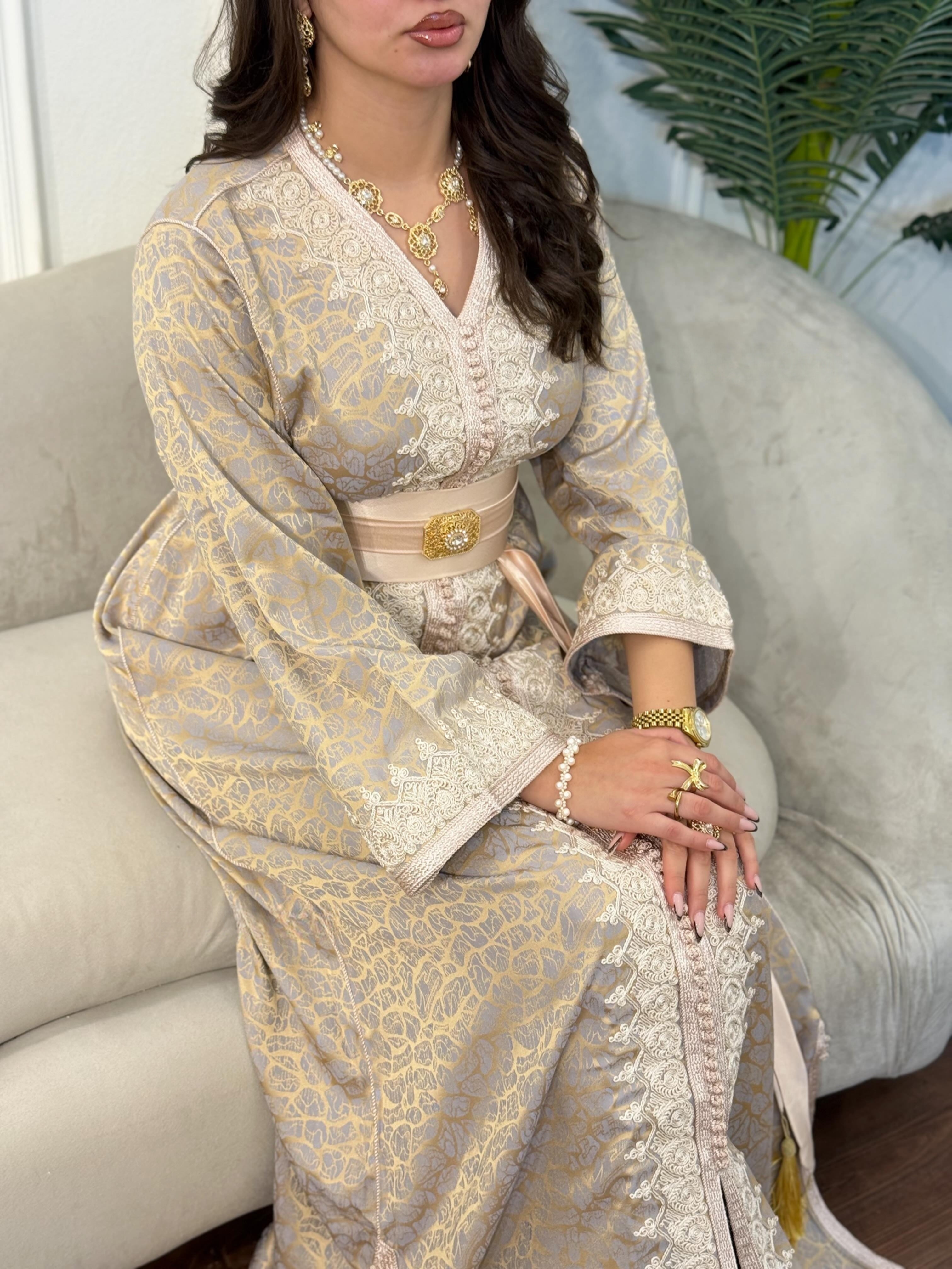 ✨ Kamkha Elegance Caftan – Oriental Refinement & Feminine Allure ✨