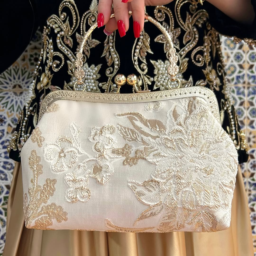 ✨ Gold & Ivory Brocade Bag – Timeless Elegance ✨