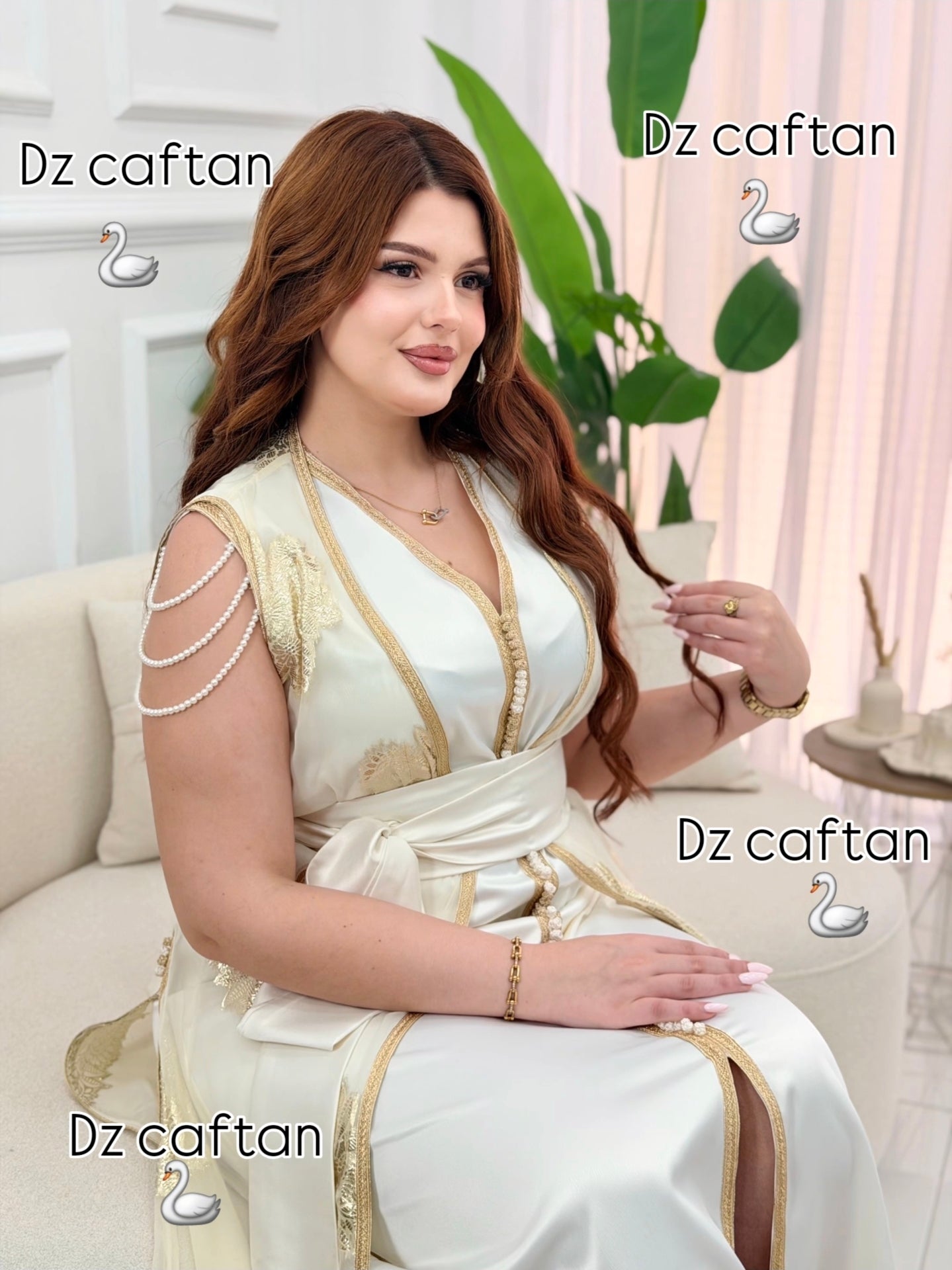 🌟 Luxury Gold Kaftan – Oriental Elegance