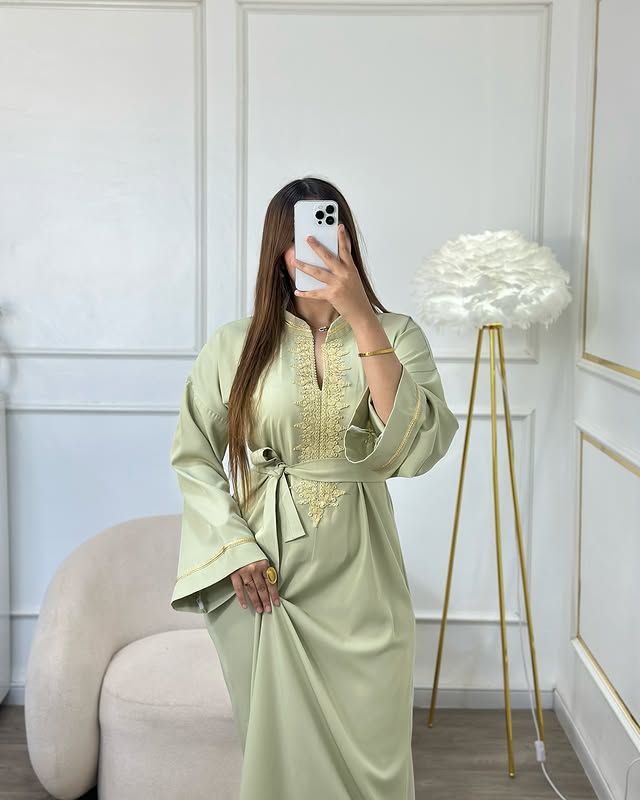 Pistachio Green Kaftan – Understated Elegance and Natural Radiance 🌿✨