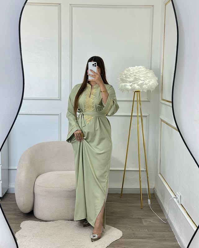 Pistachio Green Kaftan – Understated Elegance and Natural Radiance 🌿✨