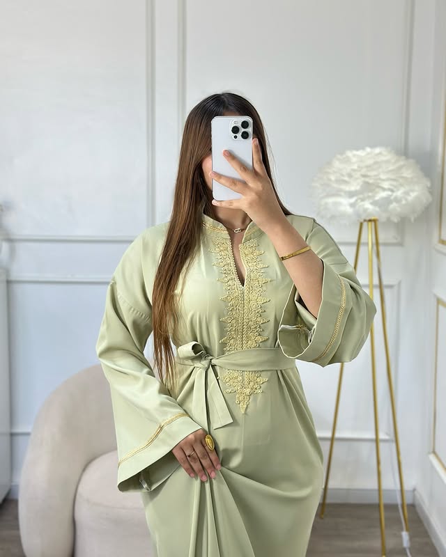 Pistachio Green Kaftan – Understated Elegance and Natural Radiance 🌿✨