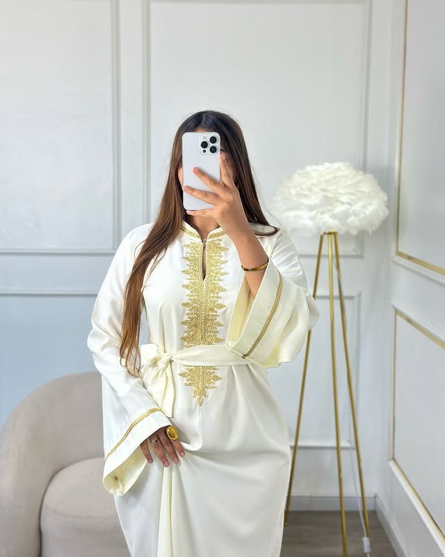 Pearly Elegance Caftan – Refinement and prestige with effortless grace ✨