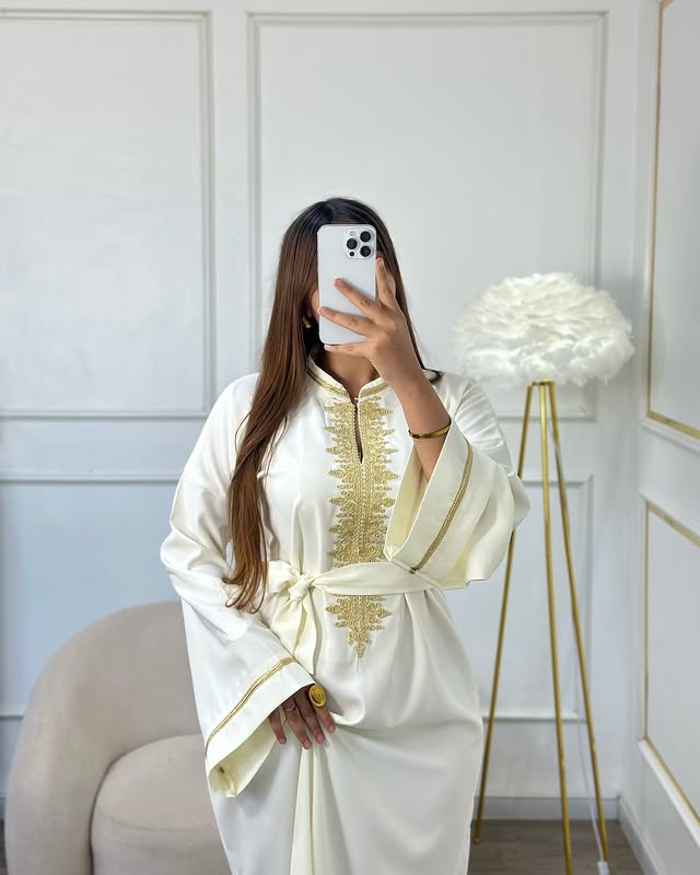 Pearly Elegance Caftan – Refinement and prestige with effortless grace ✨
