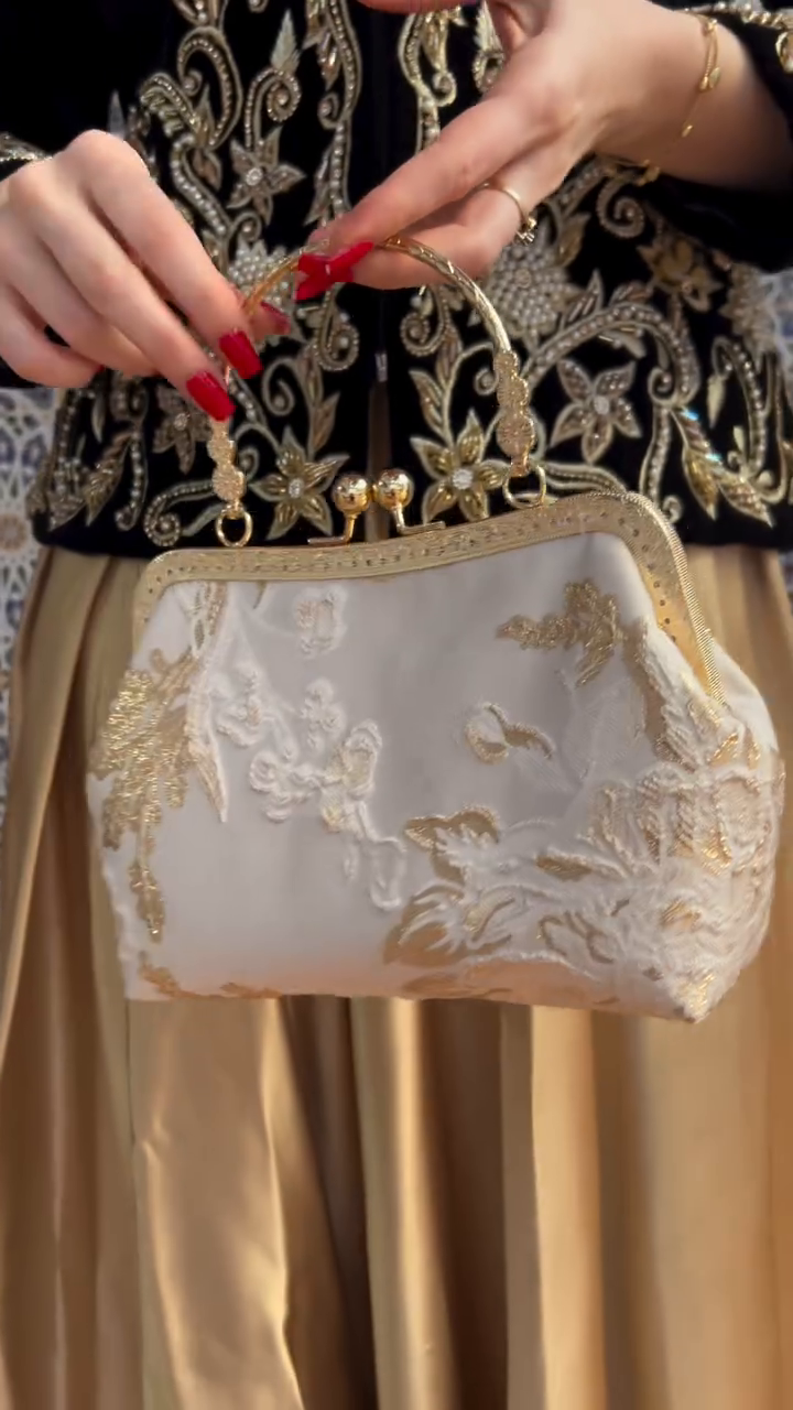 ✨ Gold & Ivory Brocade Bag – Timeless Elegance ✨