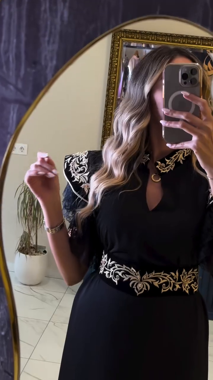 Prestige Black Kaftan – Lace, Velvet & Gold Embroidery