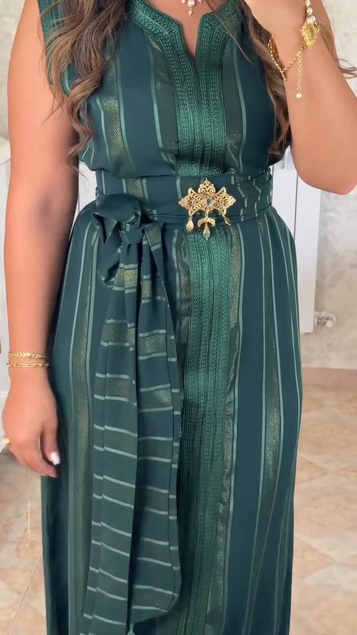 ✨ Emerald Green Nedjma Caftan – Timeless elegance and modernity ✨