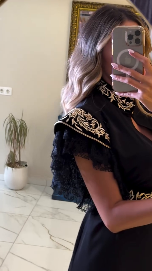 Prestige Black Kaftan – Lace, Velvet & Gold Embroidery