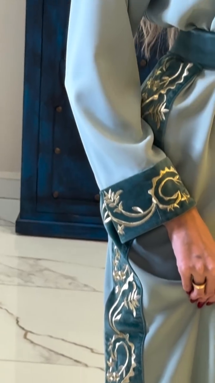 ✨ Eau de Nil Caftan – Elegance and Refinement ✨