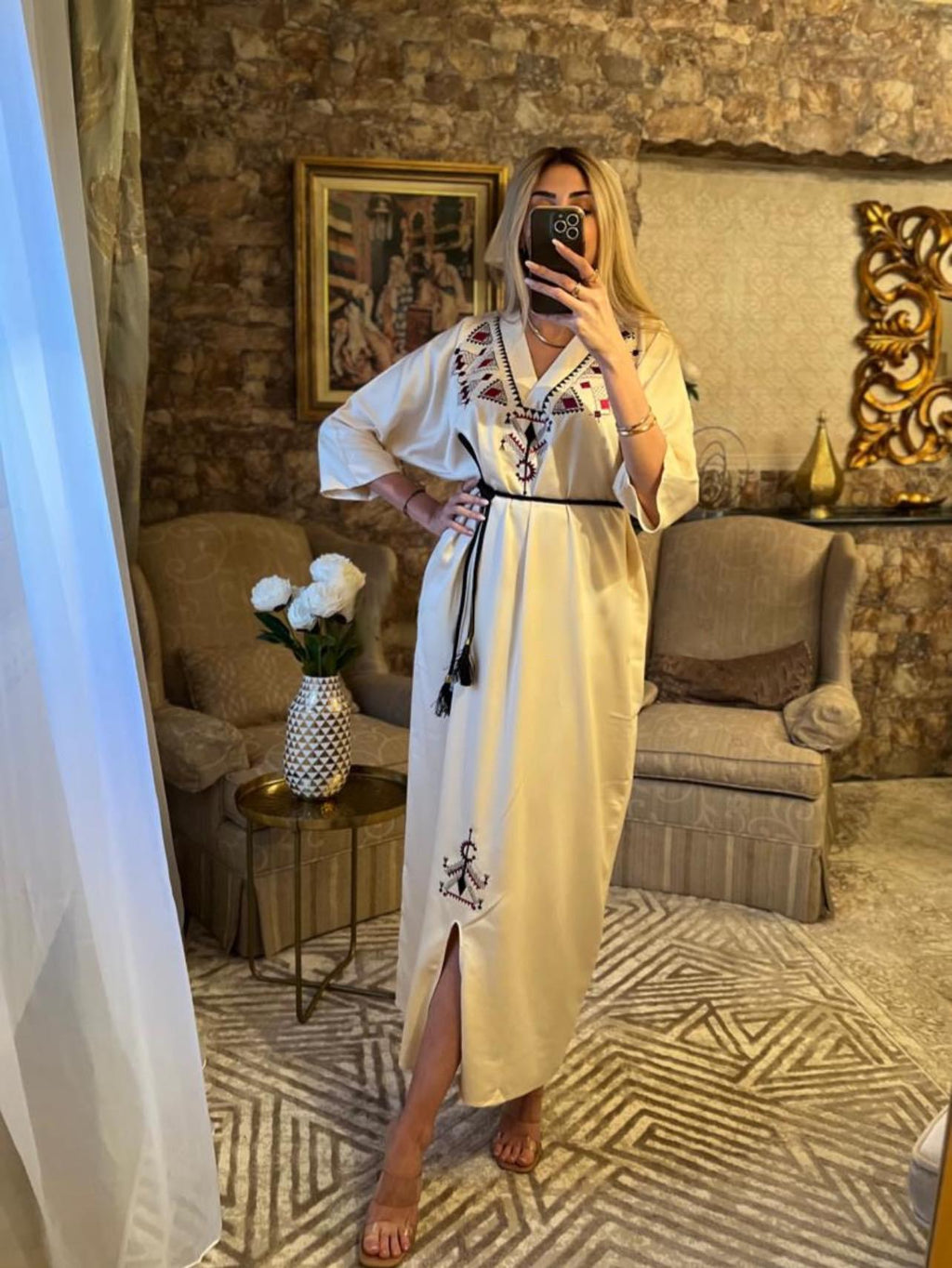 Elegant Ivory Kabyle Dress – Tradition & Modernity Combined