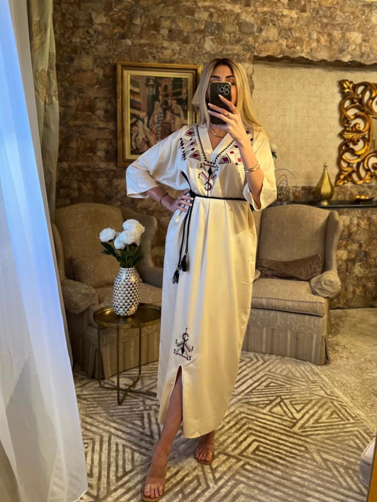 Elegant Ivory Kabyle Dress – Tradition & Modernity Combined